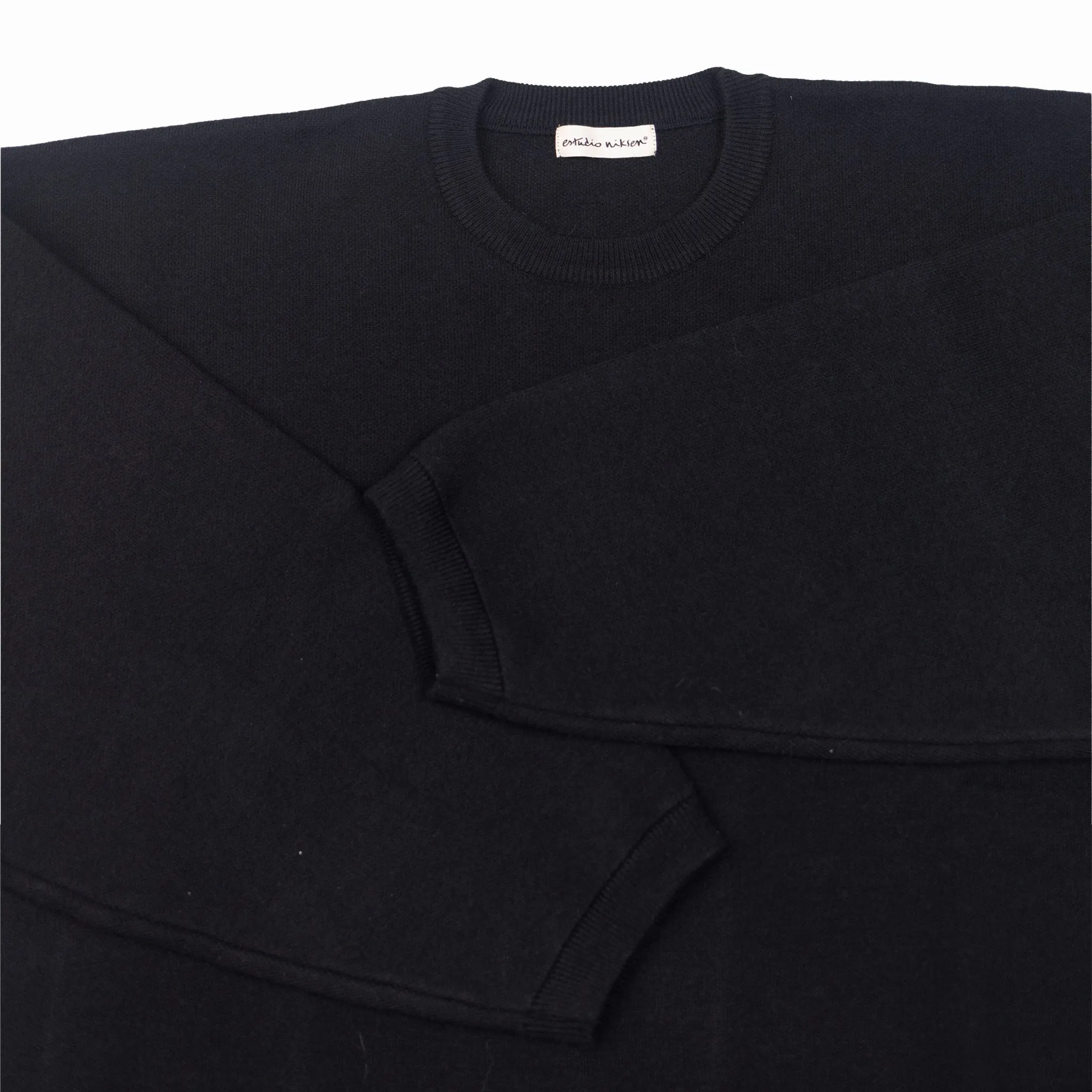 Estudio Niksen Balloon Heavy Sweater (Black)