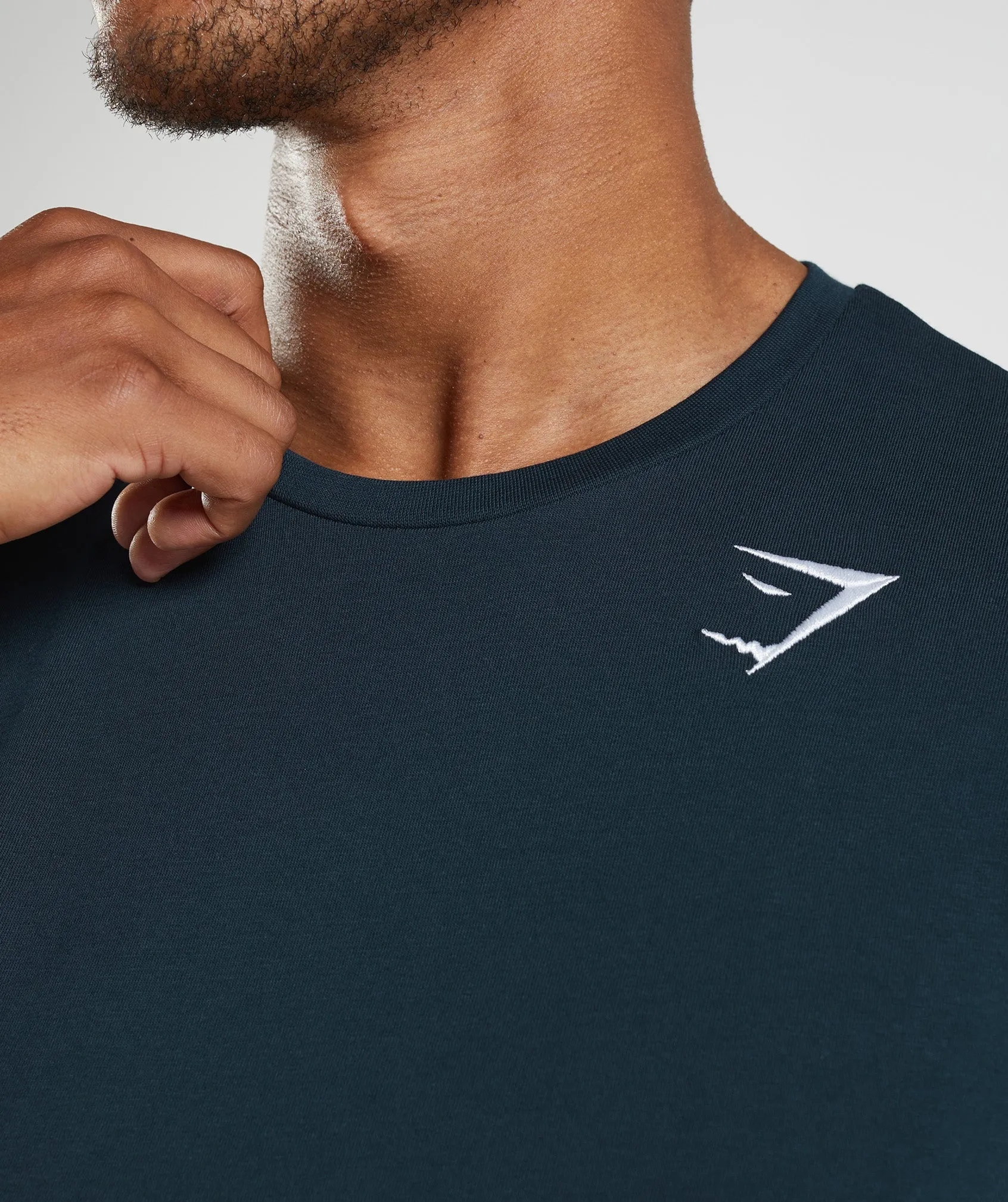 Gymshark Crest Long Sleeve T-Shirt - Navy