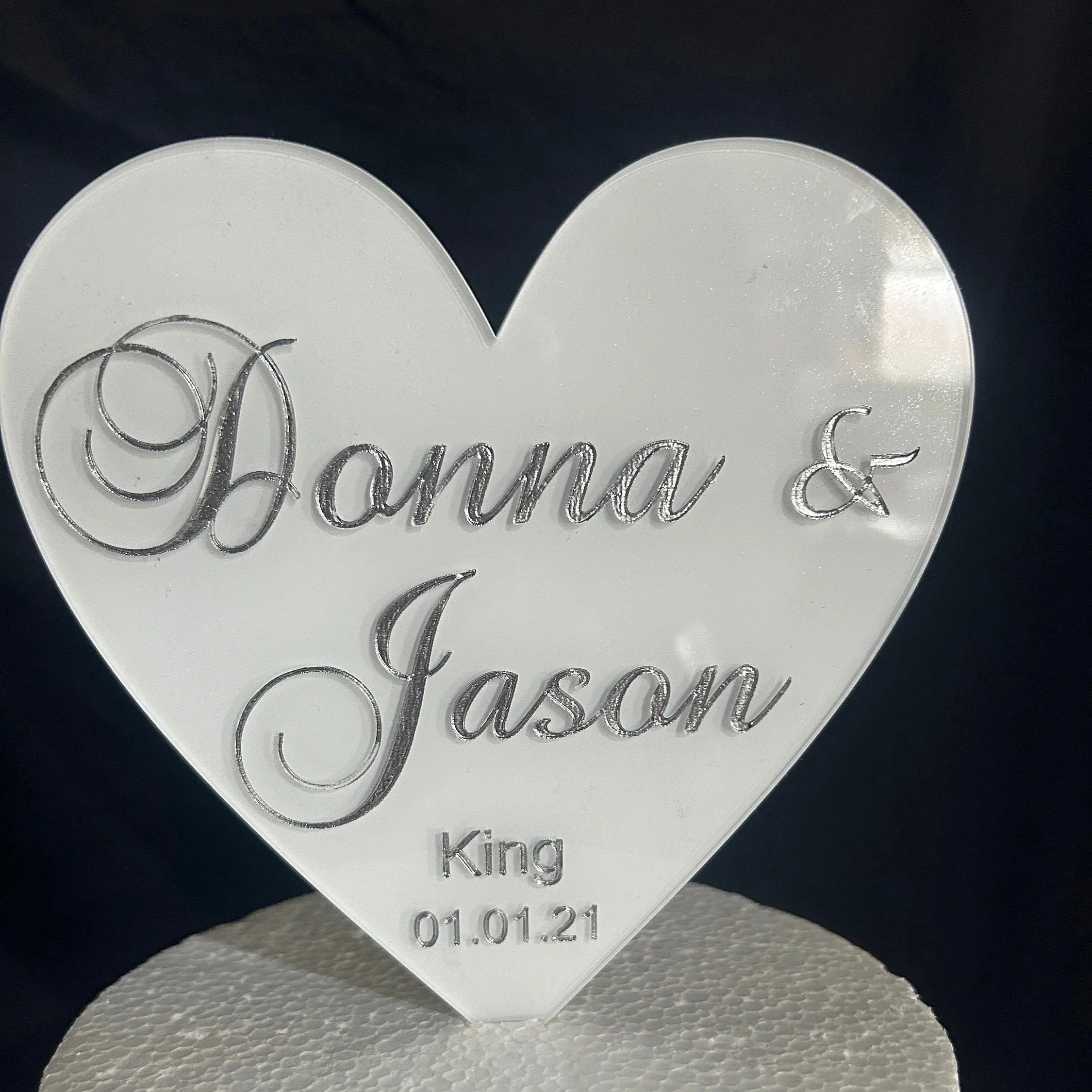 Heart Cake Topper, Wedding Cake Topper, White Acrylic Cake Topper with Personalised Names, Etched Engraved Heart Cake Topper